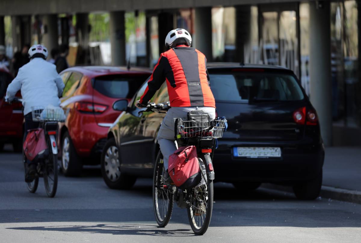 Cómo conducir entre ciclistas: consejos útiles para conductores