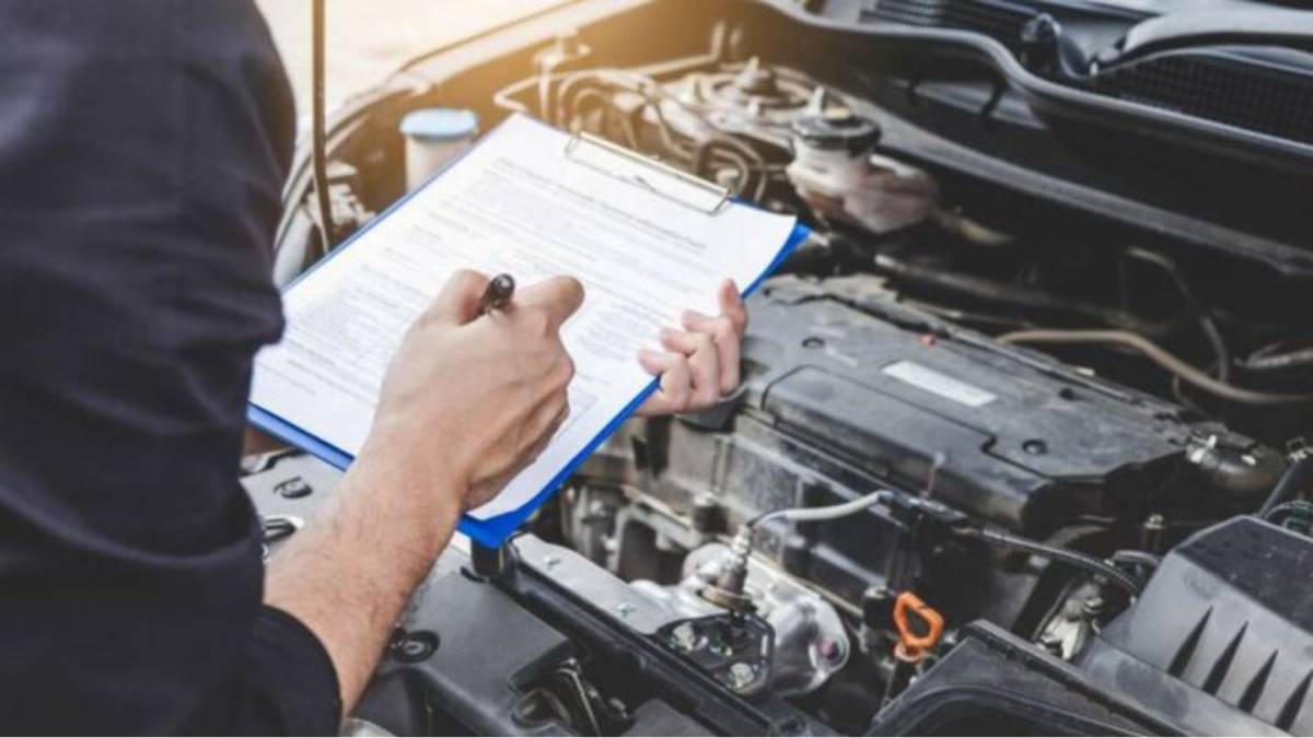 ¿Cómo hacer la transferencia de un auto entre familiares? 